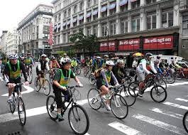 Boro Tour returns, 32000 cyclists take to NYC streets