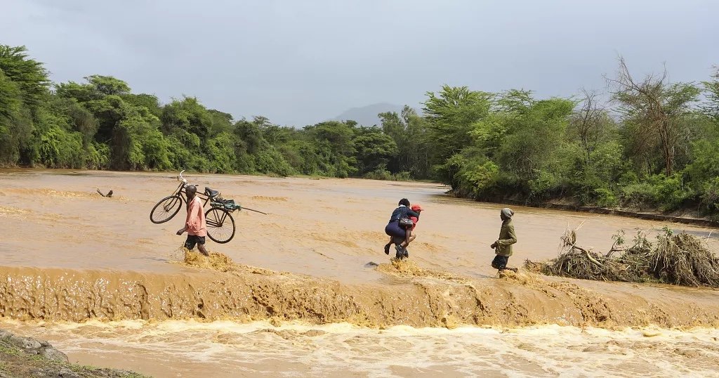 Death toll from floods in Kenya rises again